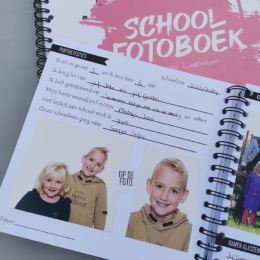 Schoolfoto invulboek met eigen titel – 21×21